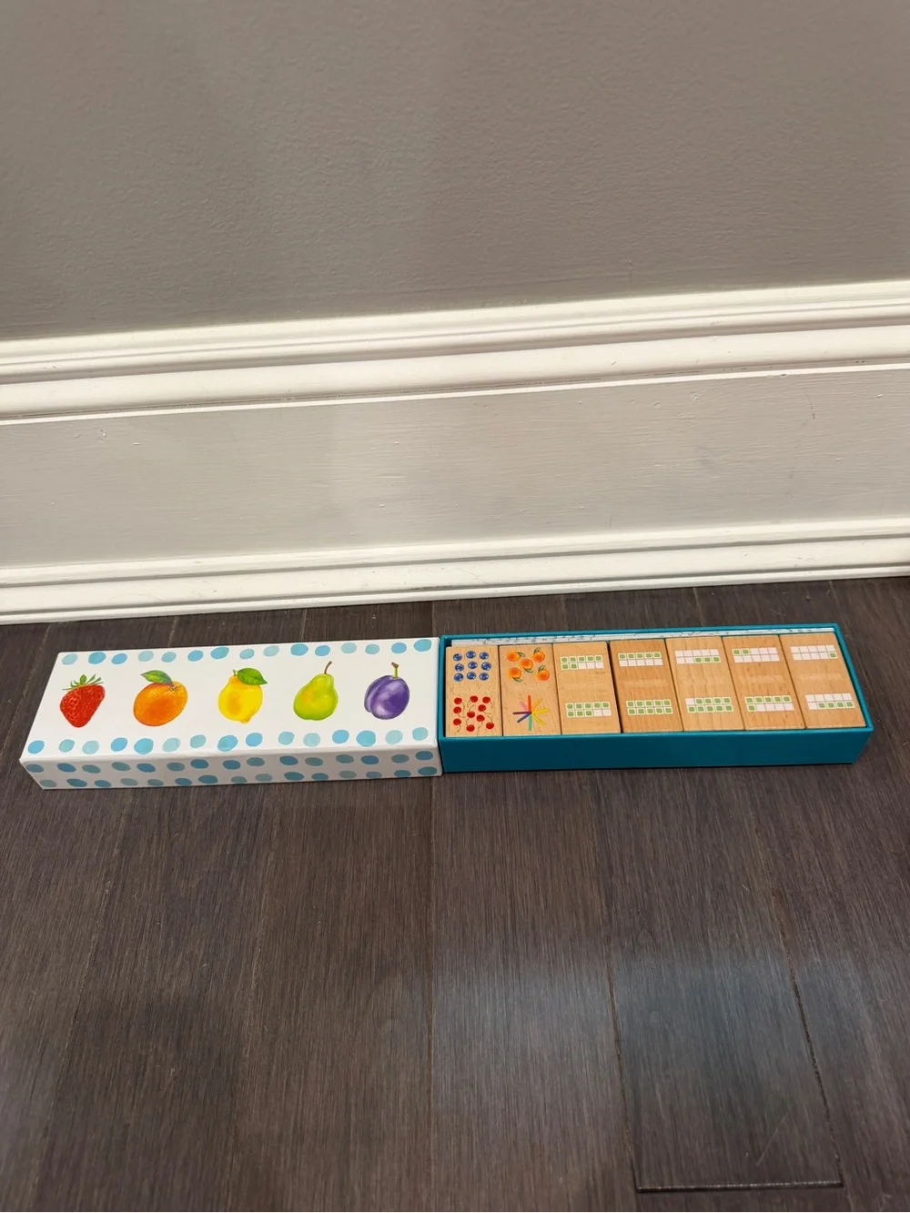 NWT Lovevery Subitizing Dominoes Counting and Matching for Kids Learning Toy
